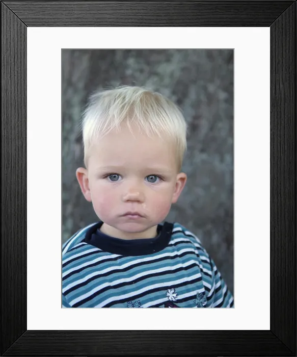 Framed Print : Portrait child Framed Print : Portrait child