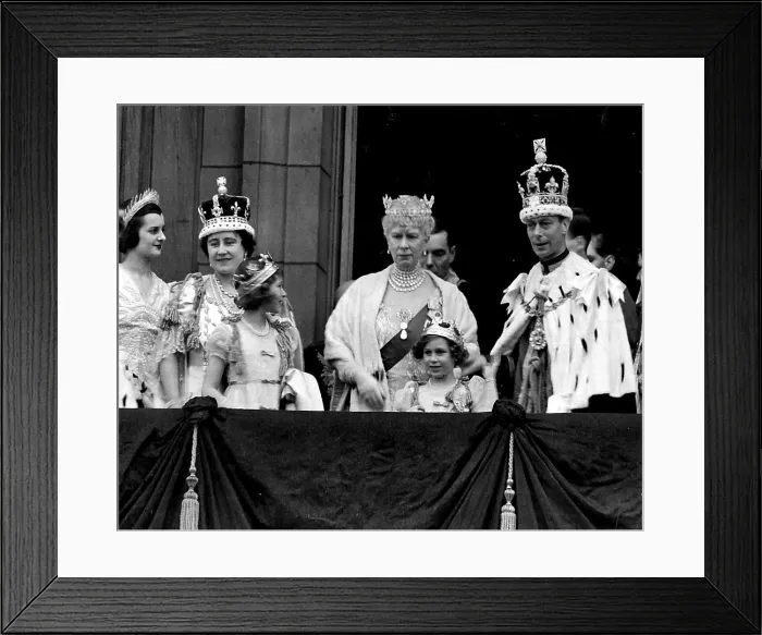 Framed Print : King George VI, wearing the Imperial State Crown