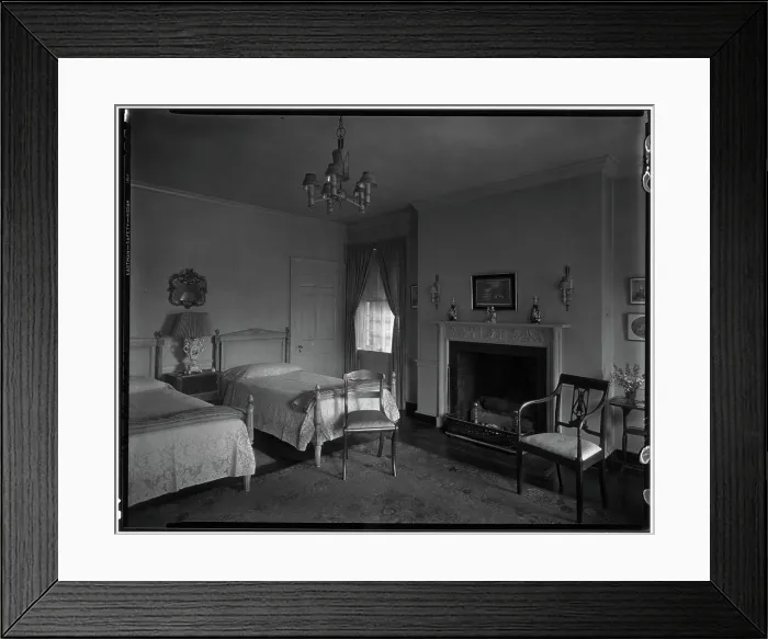 Framed Print : 1800 Monument Avenue, Richmond Framed Print : 1800 Monument Avenue, Richmond