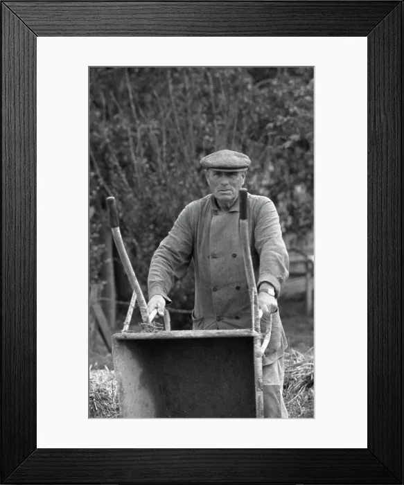 Framed Print : Anefo photo collection. Hole in Wormer. October 14, 1959. Noord-Holland, Wormer, Zaanstad Framed Print : Anefo photo collection. Hole in Wormer. October 14, 1959. Noord-Holland, Wormer, Zaanstad