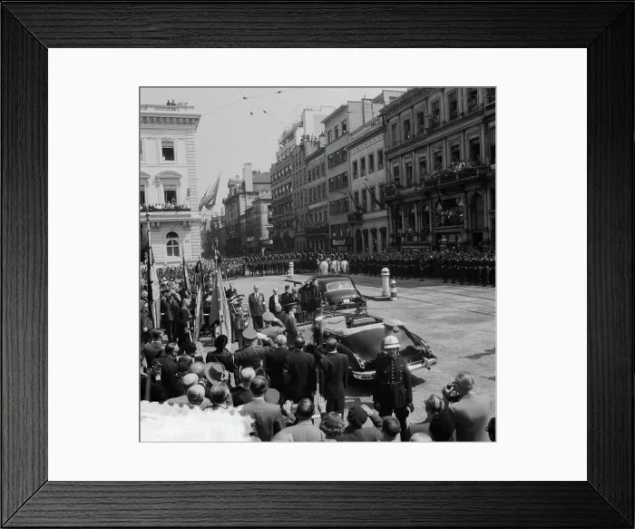 Framed Print : Anefo photo collection. Throne follow-up by King Baudouin Belgium. Riding tour. July 15, 1951. Belgium Framed Print : Anefo photo collection. Throne follow-up by King Baudouin Belgium. Riding tour. July 15, 1951. Belgium