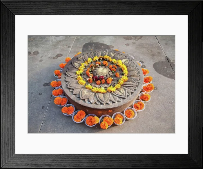 Framed Print : Ratnachankramas By The Mahabodi Temple, Bodhgaya, Bihar, India Framed Print : Ratnachankramas By The Mahabodi Temple, Bodhgaya, Bihar, India