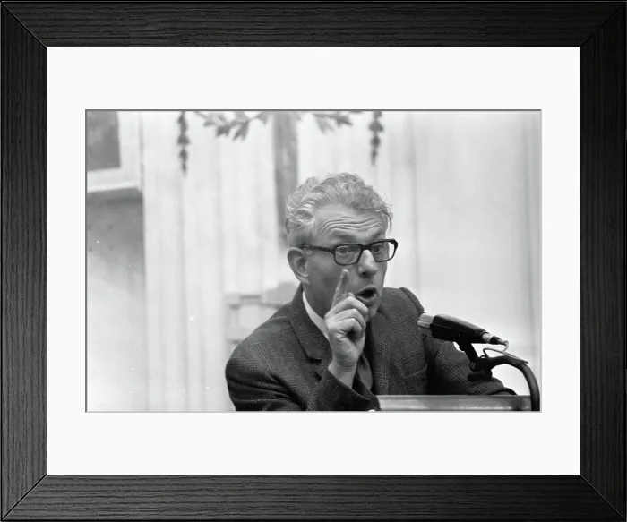 Framed Print : Anefo photo collection. Debate about price stop in Lower House, M. Bakker (CPN). November 23, 1972 Framed Print : Anefo photo collection. Debate about price stop in Lower House, M. Bakker (CPN). November 23, 1972