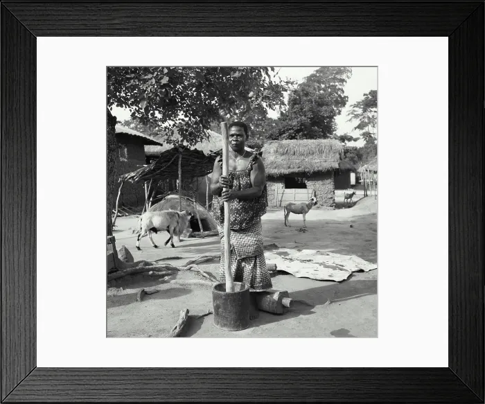 Framed Print : Vintage Photograph. Baoule woman Framed Print : Vintage Photograph. Baoule woman