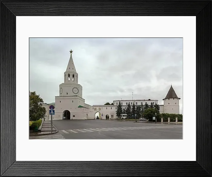 Framed Print : The Spasskaya Tower of the Kazan Kremlin, Russia, Europe Framed Print : The Spasskaya Tower of the Kazan Kremlin, Russia, Europe