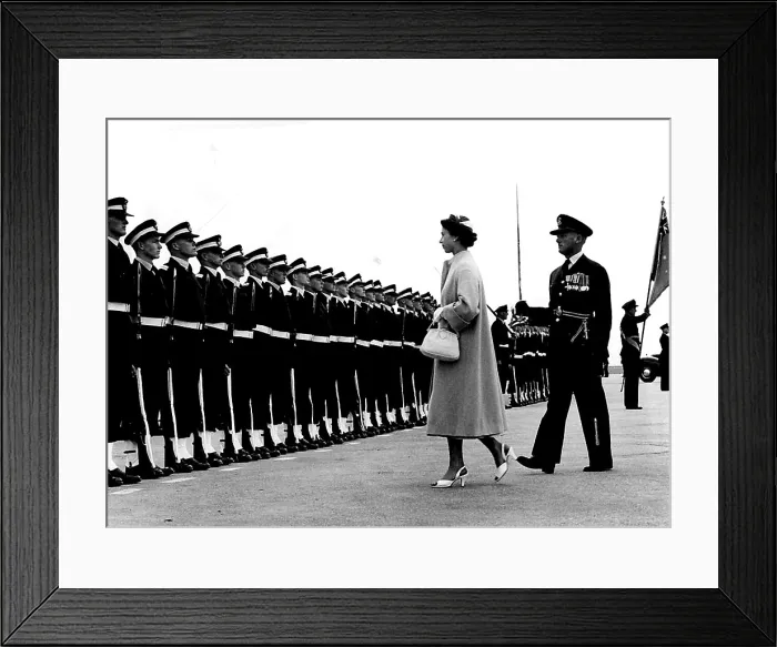 Framed Print : Royal Tout - Melbourne, Vic. -- The Queen inspects the R Framed Print : Royal Tout - Melbourne, Vic. -- The Queen inspects the R