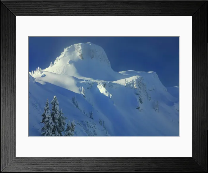 Framed Print : Fresh Snow on Table Mountain From The Mt Baker National Recreation Area in Washington Framed Print : Fresh Snow on Table Mountain From The Mt Baker National Recreation Area in Washington