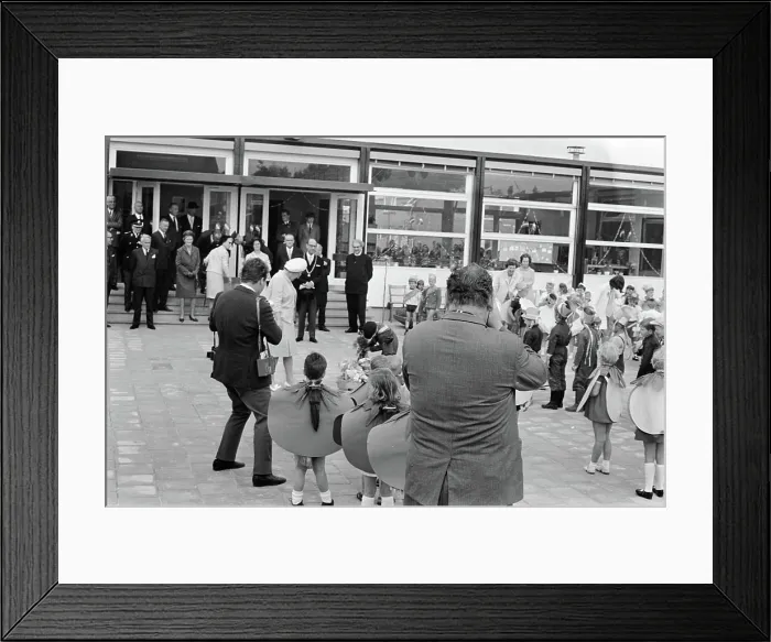 Framed Print : Anefo photo collection. Koningin Juliana visits South Holland Framed Print : Anefo photo collection. Koningin Juliana visits South Holland