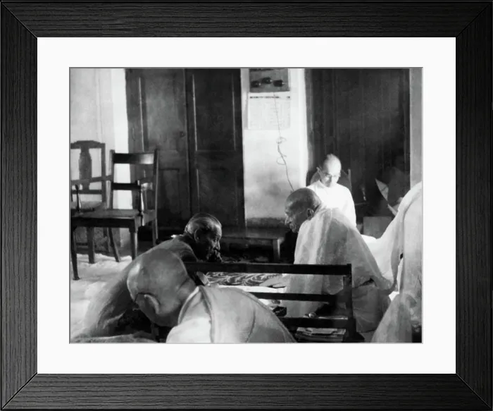 Framed Print : Mahatma Gandhi in a meeting with Janah Asai Ali and others at Khadi Pratishthan Framed Print : Mahatma Gandhi in a meeting with Janah Asai Ali and others at Khadi Pratishthan