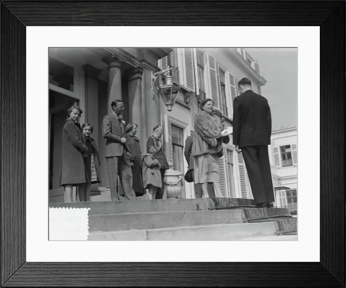 Framed Print : Anefo photo collection. Birthday Queen Juliana Soestdijk. April 30, 1954. Soestdijk, Utrecht Framed Print : Anefo photo collection. Birthday Queen Juliana Soestdijk. April 30, 1954. Soestdijk, Utrecht