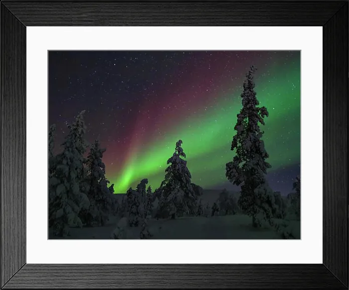 Framed Print : Northern Lights over Pallas-Yllaestunturi National Park, Lapland, Finland, Europe Framed Print : Northern Lights over Pallas-Yllaestunturi National Park, Lapland, Finland, Europe