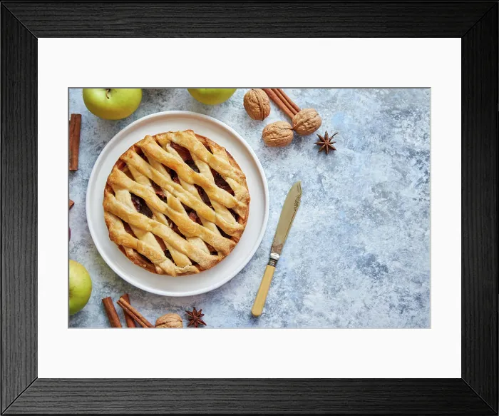 Framed Print : Tasty sweet homemade apple pie cake with cinnamon sticks Framed Print : Tasty sweet homemade apple pie cake with cinnamon sticks