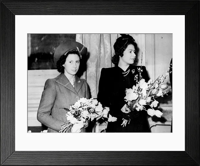 Framed Print : Queen And Princesses Attend Childrens Concert Framed Print : Queen And Princesses Attend Childrens Concert