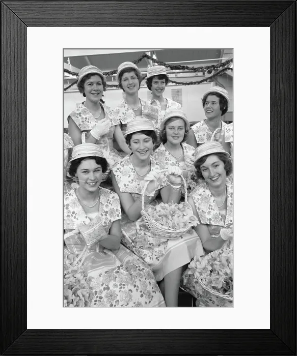 Framed Print : Anefo photo collection. Haarlem flower girls with their new costumes. March 2, 1961