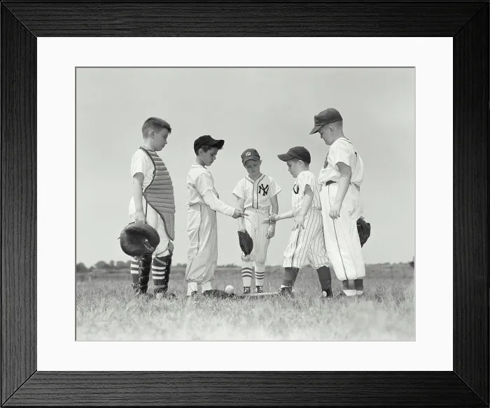 Framed Print : Vintage Photograph. Baseball - players deciding who gets to hit first Framed Print : Vintage Photograph. Baseball - players deciding who gets to hit first
