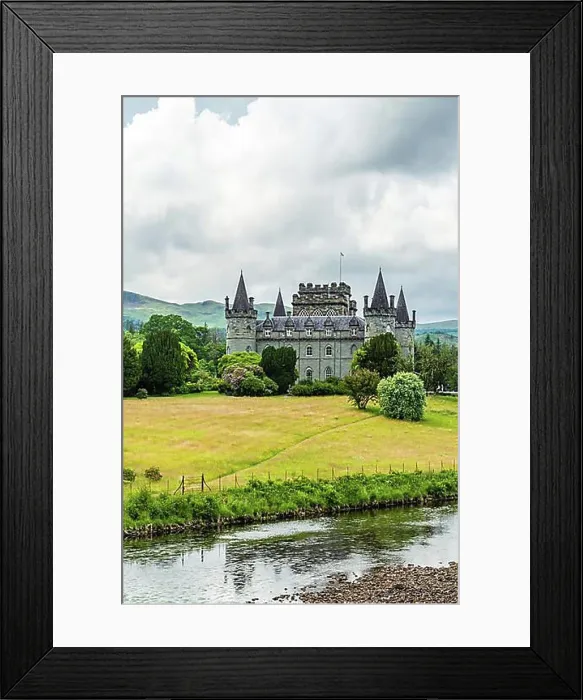 Framed Print : Inveraray Castle, Clan Campbell, Loch Fyne, Argyll, Scotland, UK