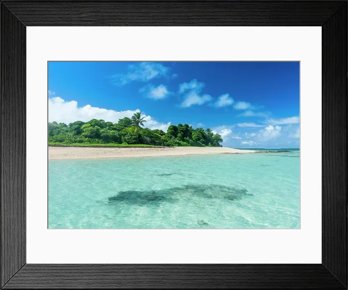 Framed Print : Turquoise water around a little island with a white sand beach in Ha'apai Islands, Tonga, South Pacific Framed Print : Turquoise water around a little island with a white sand beach in Ha'apai Islands, Tonga, South Pacific