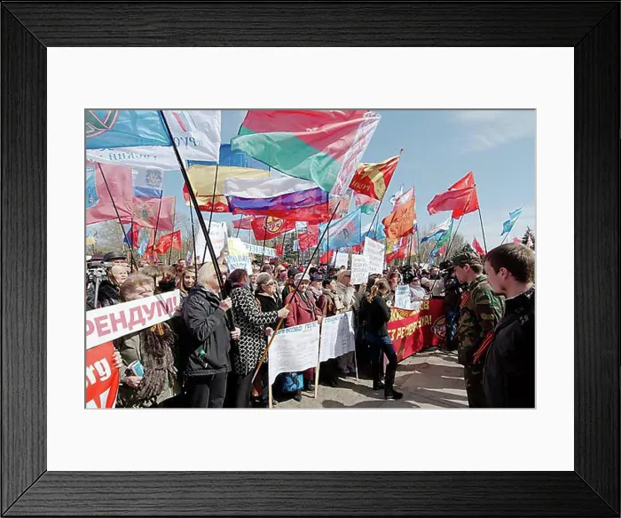 Framed Print : Ukraine conflict, protest meeting of the People's Assembly Antimaidan, Kulikovo Field, Odessa, Ukraine, Europe Framed Print : Ukraine conflict, protest meeting of the People's Assembly Antimaidan, Kulikovo Field, Odessa, Ukraine, Europe