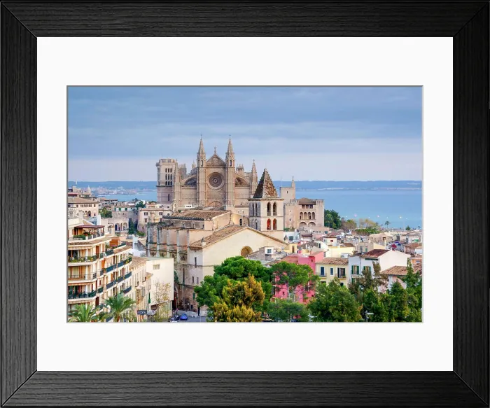 Framed Print : 971L50 104-101.jpg 971L50 104-101.jpg LicenseRF Copyright: xZoonar.com / BartomeuxBalaguerxRotgerx 23313240 Framed Print : 971L50 104-101.jpg 971L50 104-101.jpg LicenseRF Copyright: xZoonar.com / BartomeuxBalaguerxRotgerx 23313240