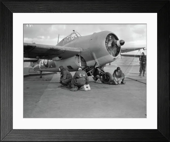 Framed Print : The Royal Navy during the Second World War One of the coldest jobs in Northern waters is that of the aircraftsmen who Framed Print : The Royal Navy during the Second World War One of the coldest jobs in Northern waters is that of the aircraftsmen who