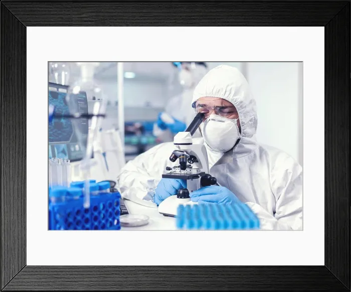 Framed Print : Medical personal working in covid 19 wearing ppe Framed Print : Medical personal working in covid 19 wearing ppe
