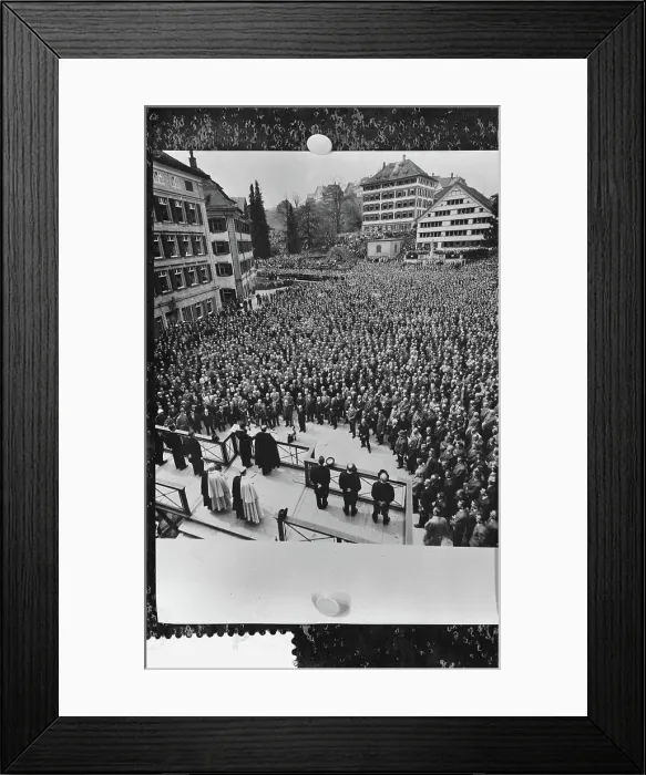 Framed Print : Anefo photo collection. Mars of letter Orders in Paris. April 25, 1960. France, Paris Framed Print : Anefo photo collection. Mars of letter Orders in Paris. April 25, 1960. France, Paris