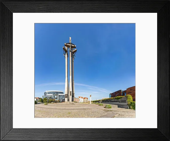 Framed Print : A picture of the Monument to the Fallen Shipyard Workers of 1970 Framed Print : A picture of the Monument to the Fallen Shipyard Workers of 1970