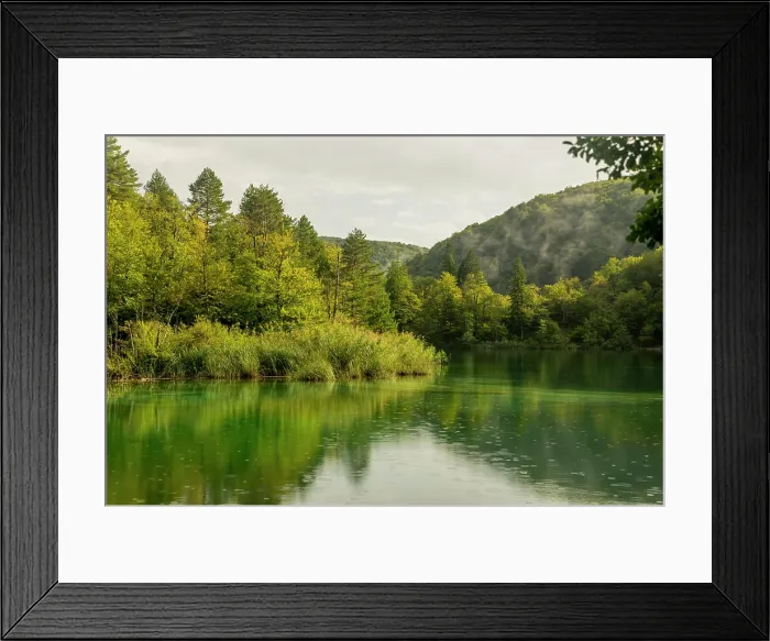 Framed Print : View of a lake in Plitvice Lakes National Park, Croatia