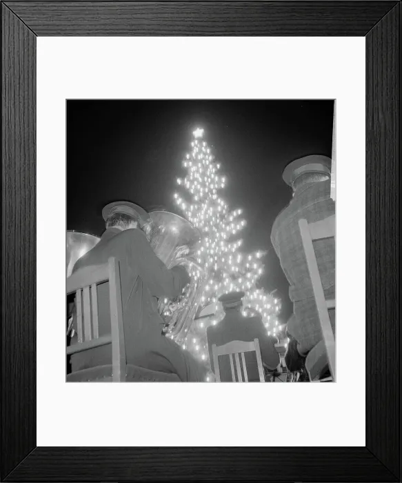 Framed Print : Anefo photo collection. Norwegian Christmas tree in Rotterdam Framed Print : Anefo photo collection. Norwegian Christmas tree in Rotterdam