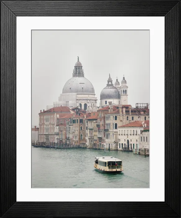 Framed Print : canal grande, wassertaxi, santa maria della salute Framed Print : canal grande, wassertaxi, santa maria della salute