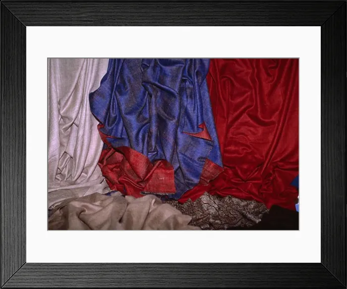 Framed Print : shahtoosh shawls made from underwool of chiru (tibetan antelope) pantholops hodgsoni uk Framed Print : shahtoosh shawls made from underwool of chiru (tibetan antelope) pantholops hodgsoni uk