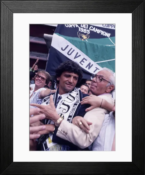 Framed Print : Alessandro altobelli, spillo, juventus, coppa dei campioni 1985 Framed Print : Alessandro altobelli, spillo, juventus, coppa dei campioni 1985