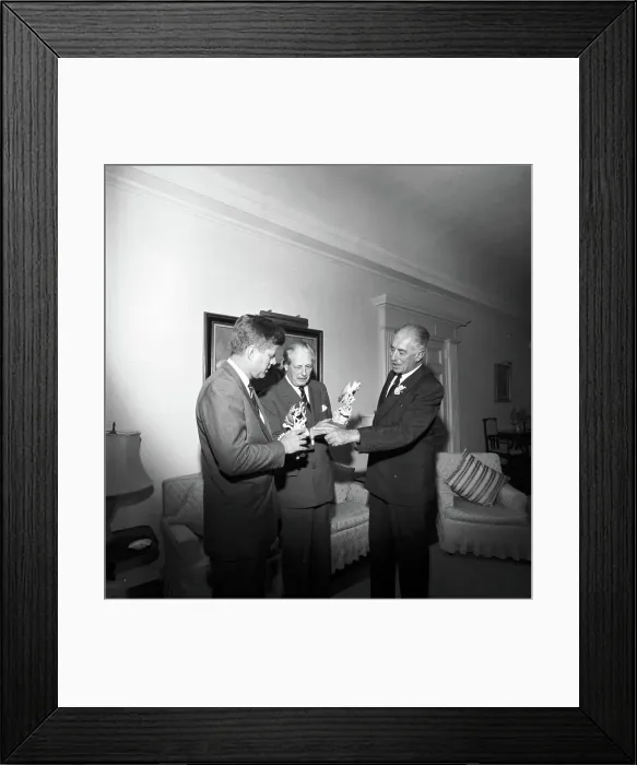 Framed Print : Trip to Bermuda: Major General Sir Julian Gascoigne