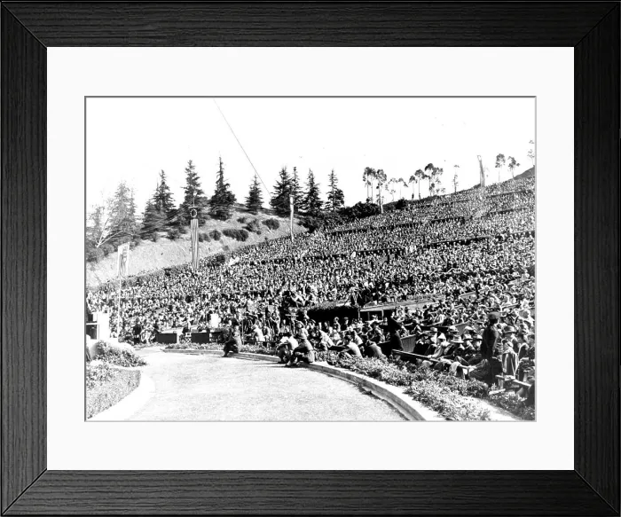 Framed Print : Madame Chiang Kai-Shek Addresses 30 Framed Print : Madame Chiang Kai-Shek Addresses 30