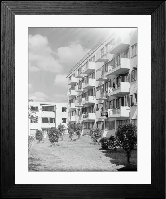 Framed Print : Post War Reconstruction in Britain- Housing Designs Pullman Court flats Framed Print : Post War Reconstruction in Britain- Housing Designs Pullman Court flats