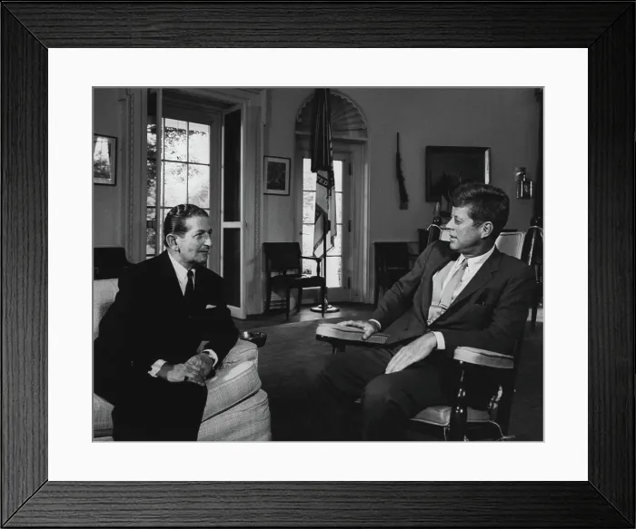 Framed Print : Meeting with Giorgio Borg Olivier Framed Print : Meeting with Giorgio Borg Olivier