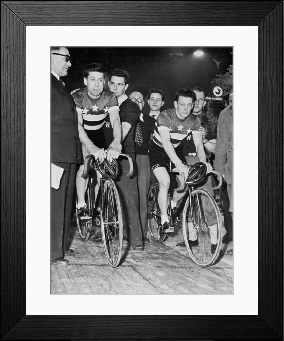Framed Print : Crack Australian cycling pair, Alf Strom (left) and Roger Arnold Framed Print : Crack Australian cycling pair, Alf Strom (left) and Roger Arnold