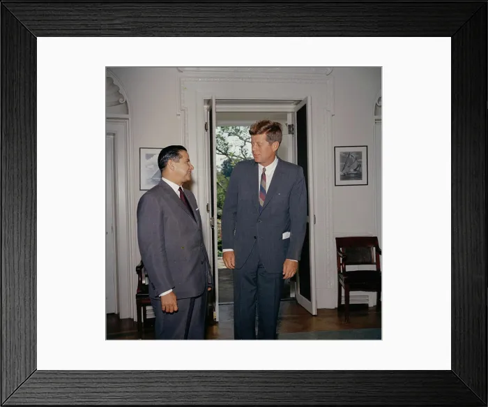 Framed Print : Meeting with General Antonio Briceno-Linares Framed Print : Meeting with General Antonio Briceno-Linares