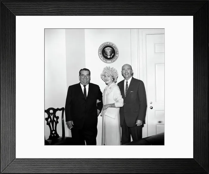 Framed Print : Visitors in West Wing (Presidential Assistant David F) Framed Print : Visitors in West Wing (Presidential Assistant David F)
