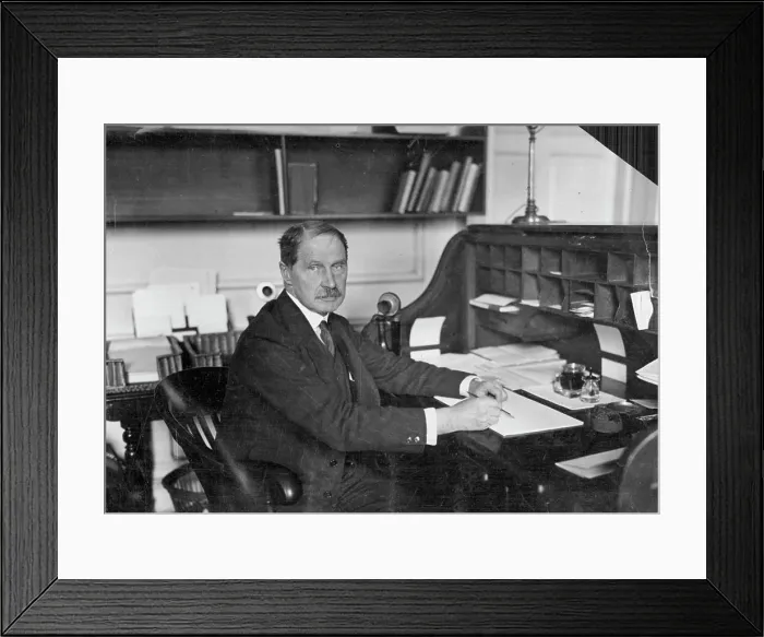 Framed Print : Latest portrait of Mr. Bonar Law. November 7, 1922. (Photo by Daily Mirror) Framed Print : Latest portrait of Mr. Bonar Law. November 7, 1922. (Photo by Daily Mirror)