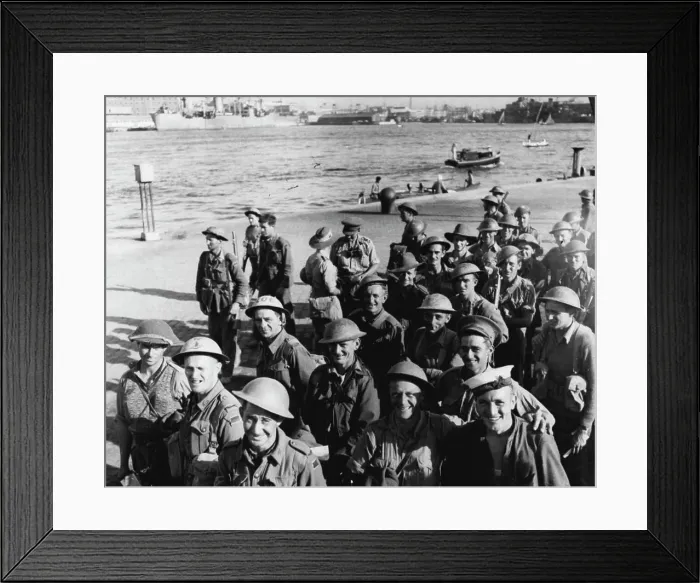 Framed Print : Evacuation of Crete. October 15, 1941 Framed Print : Evacuation of Crete. October 15, 1941