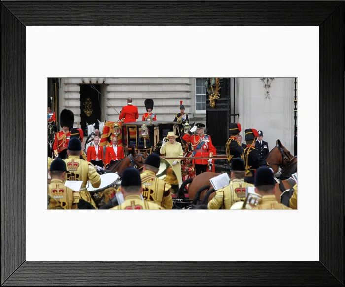 Framed Print : Queen Elizabeth II Framed Print : Queen Elizabeth II