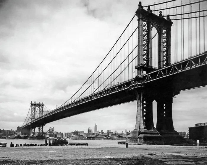 Framed Print : 1930s VIEW OF MANHATTAN BRIDGE ACROSS EAST RIVER FROM BROOKLYN NEW YORK CITY NY USA Framed Print : 1930s VIEW OF MANHATTAN BRIDGE ACROSS EAST RIVER FROM BROOKLYN NEW YORK CITY NY USA