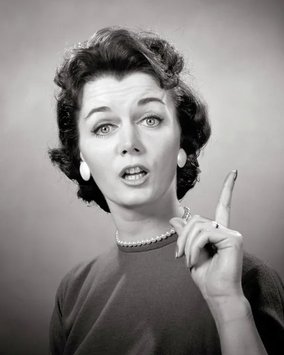 Framed Print : 1950s 1960s BRUNETTE WOMAN PEARL STRAND EARRINGS POINTING FINGER UP SPEAKING TALKING LOOKING AT CAMERA LECTURE TEACH NAG Framed Print : 1950s 1960s BRUNETTE WOMAN PEARL STRAND EARRINGS POINTING FINGER UP SPEAKING TALKING LOOKING AT CAMERA LECTURE TEACH NAG