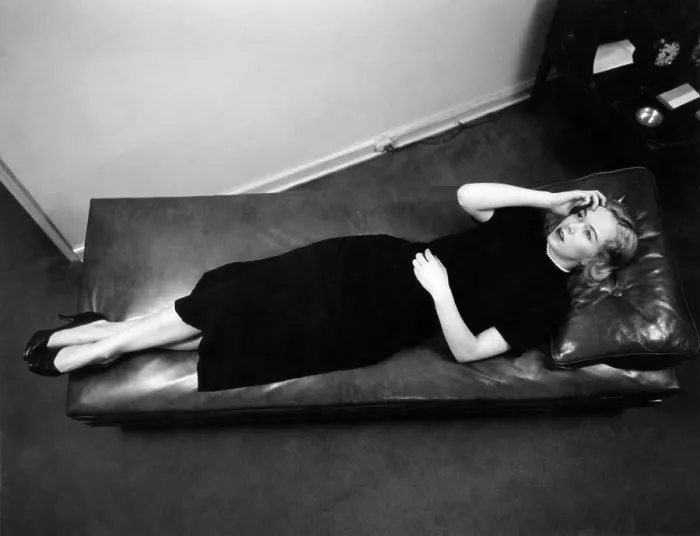 Framed Print : 1950S Worried Woman Hand To Forehead Seen From Above Lying Down On Psychiatrist Therapy Couch Framed Print : 1950S Worried Woman Hand To Forehead Seen From Above Lying Down On Psychiatrist Therapy Couch