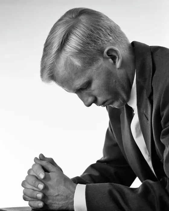 Framed Print : 1960s RELIGIOUS BLOND MAN WEARING COAT AND TIE KNEELING HEAD BOWED HANDS CLASPED IN PRAYER Framed Print : 1960s RELIGIOUS BLOND MAN WEARING COAT AND TIE KNEELING HEAD BOWED HANDS CLASPED IN PRAYER