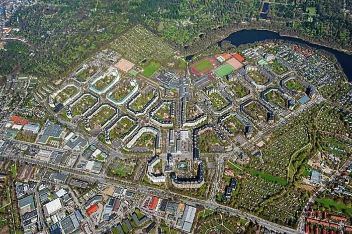 Framed Print : Aerial view of the large housing estate Steilshoop Framed Print : Aerial view of the large housing estate Steilshoop