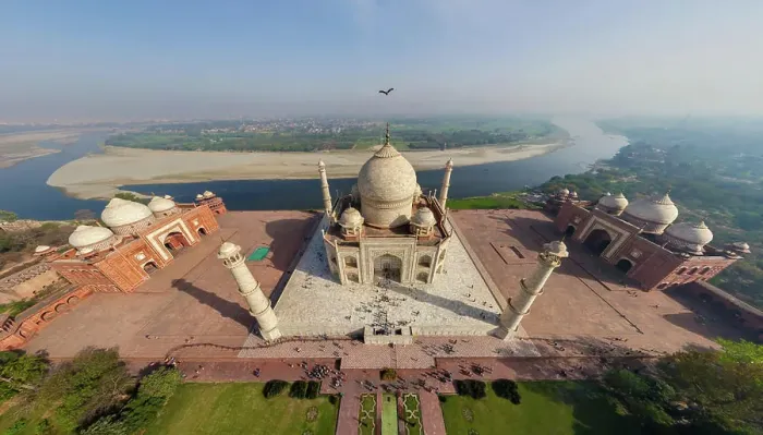 Framed Print : Aerial view of tourists in Agra, Taj Mahal, India Framed Print : Aerial view of tourists in Agra, Taj Mahal, India