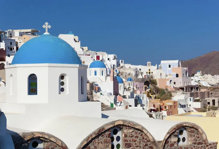 Framed Print : Altstadt von Oia oder Ia auf der Insel Santorin Framed Print : Altstadt von Oia oder Ia auf der Insel Santorin