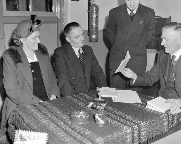 Framed Print : Anefo photo collection. 4,000,000 Postal saver ceremony Gorkum. February 7, 1952. Gorinchem